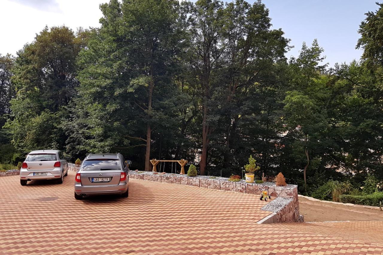 Svoboda nad Úpou Apartments Kalyn المظهر الخارجي الصورة