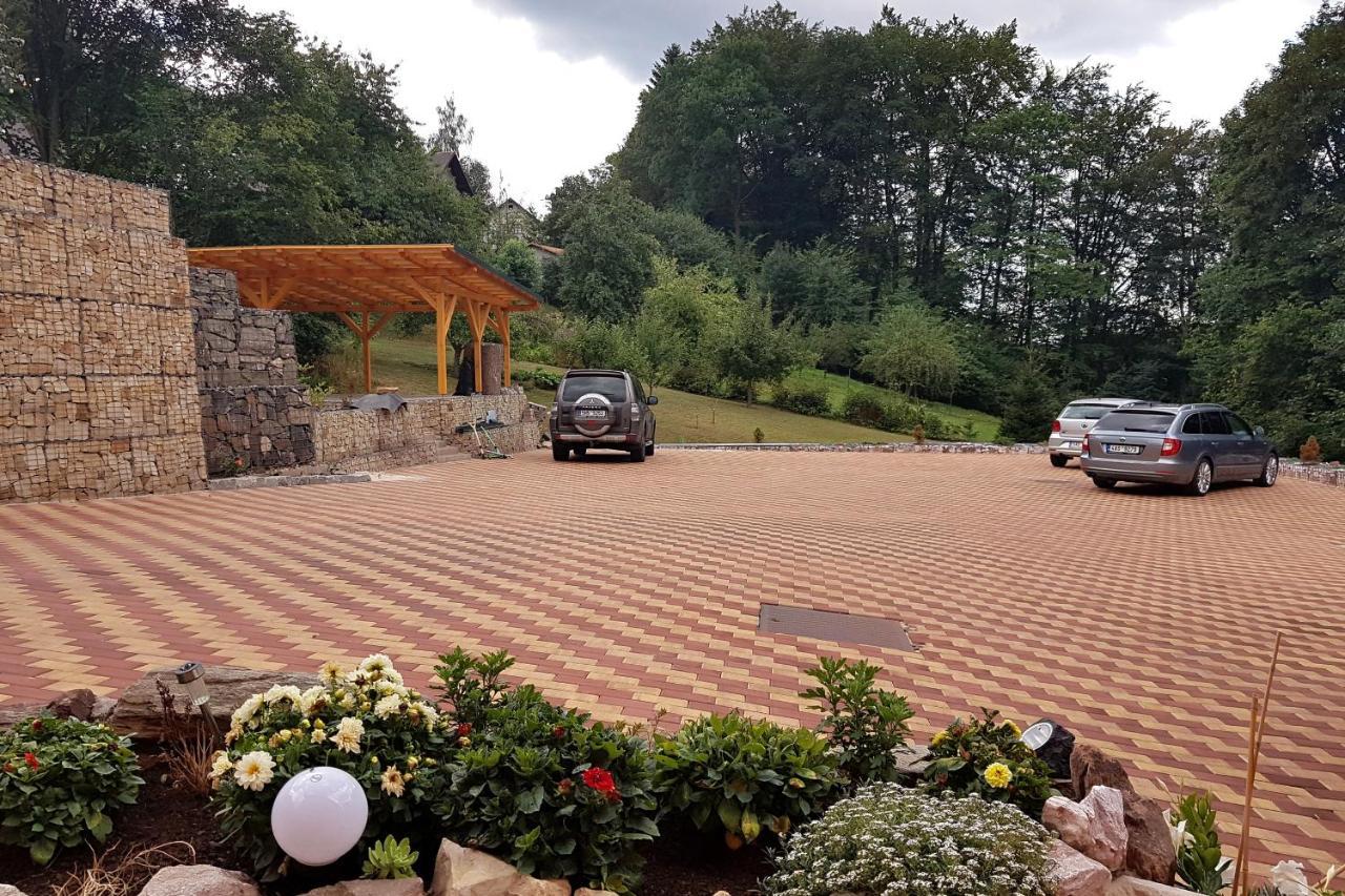 Svoboda nad Úpou Apartments Kalyn المظهر الخارجي الصورة